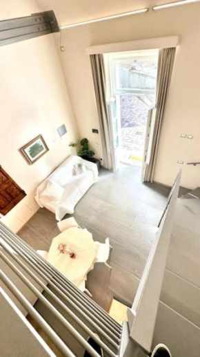 Duomo modern loft 100mt from Duomo and Lake Como